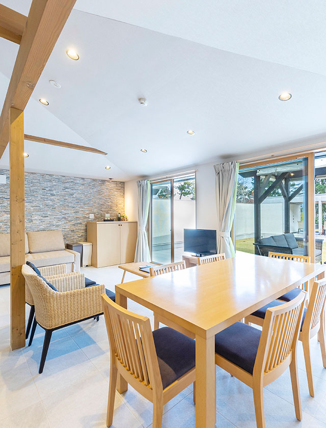 MEZZO ALL SUITE VILLAS